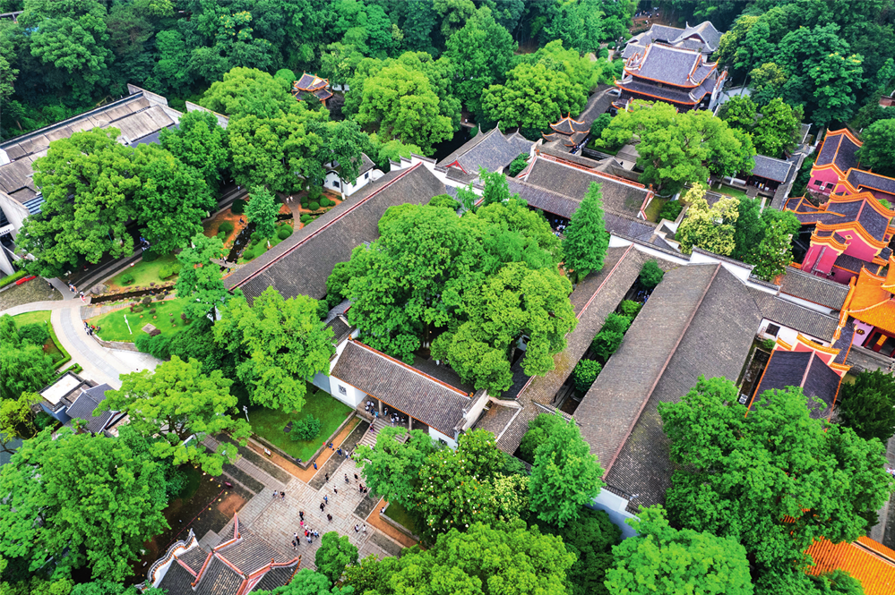 位于长沙市岳麓区的岳麓书院（2023年6月8日摄）。陈思汗摄/本刊