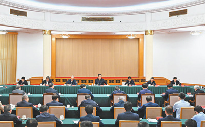 5月23日下午，中共中央总书记、国家主席、中央军委主席习近平在山东省济南市主持召开企业和专家座谈会并发表重要讲话。  新华社记者 谢环驰摄