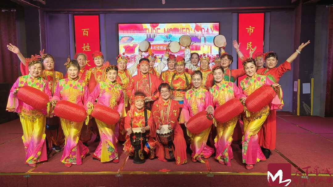 百姓大舞台志愿服务团，一支用爱传递爱的老年团体