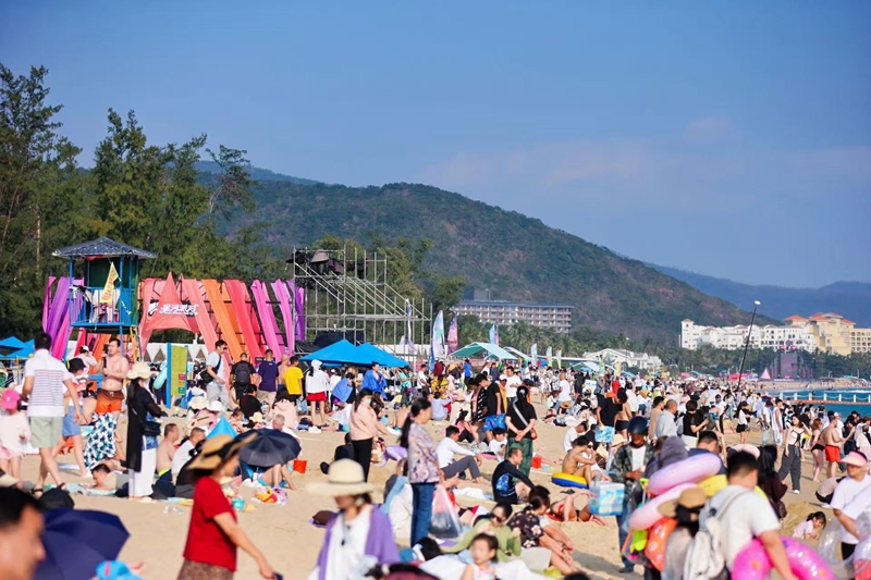 “星河派对”在三亚亚龙湾落幕，助推文旅融合新发展