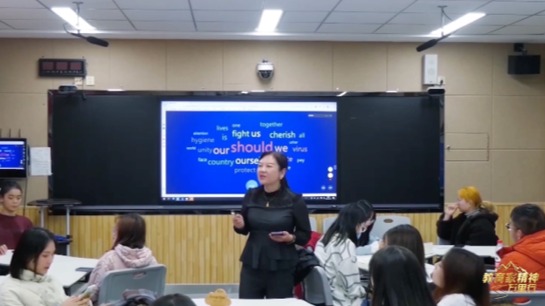 张玫:创新教法讲好中国故事