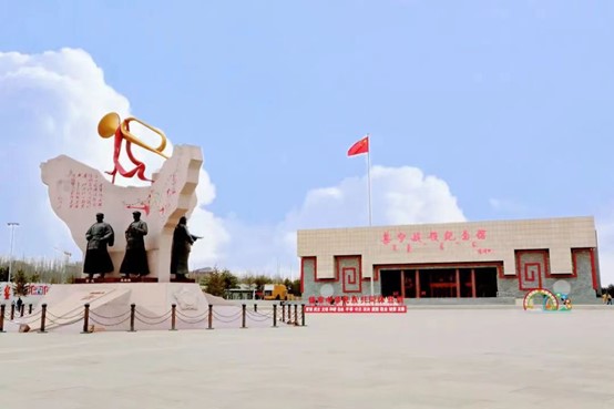 人民网+