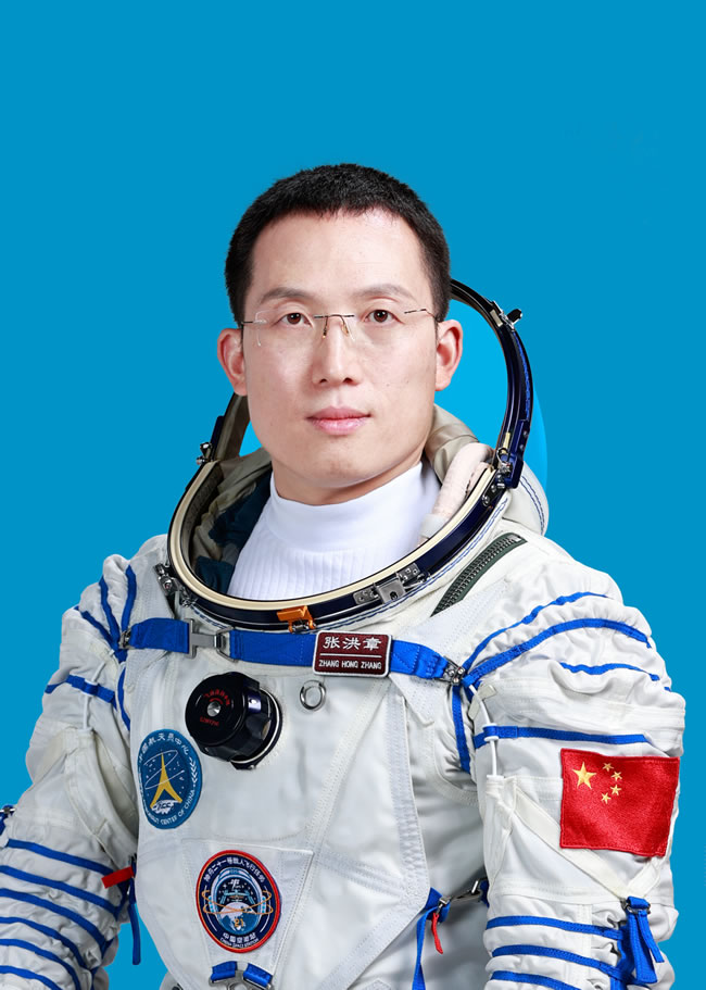 人民网+